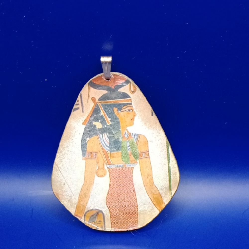 Elegant Egyptian-Inspired Pendant